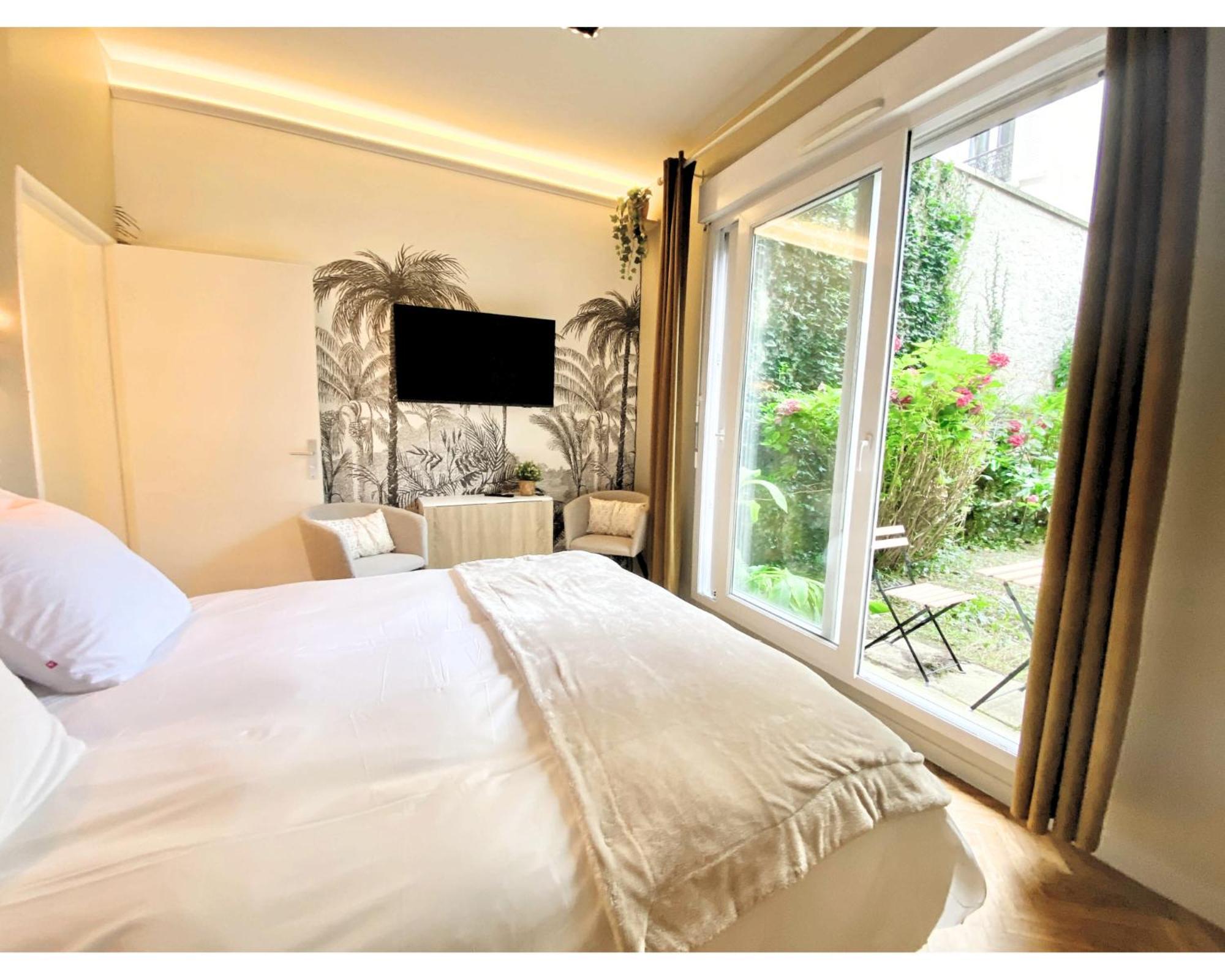 Cosy Avec Salle De Bain Et Jardin Prive Parijs