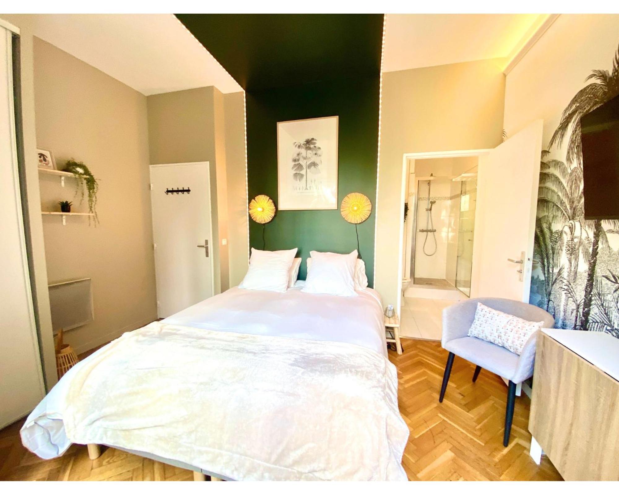 Cosy Avec Salle De Bain Et Jardin Prive Accommodatie bij particulieren Parijs